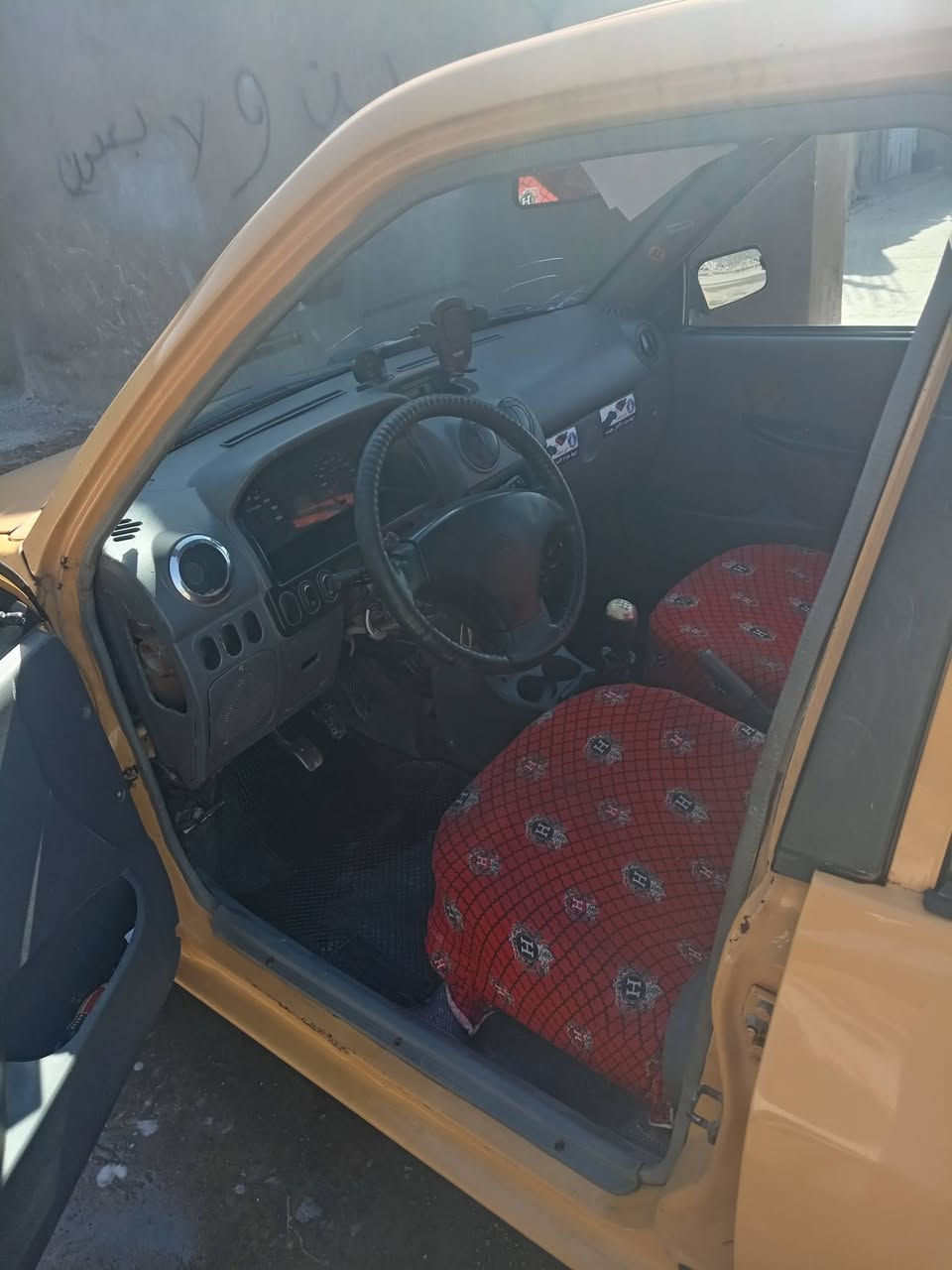 سلام عليكم سايبه البيع بسمي مصفره هيه وغرامات رقم جديد دولي مكينه بيه خيط  كير كفاله صدره تعبان مكاني بغداد سعر 21 شواصي بس واحد معمر وثاني بلادي رقمي ***********
