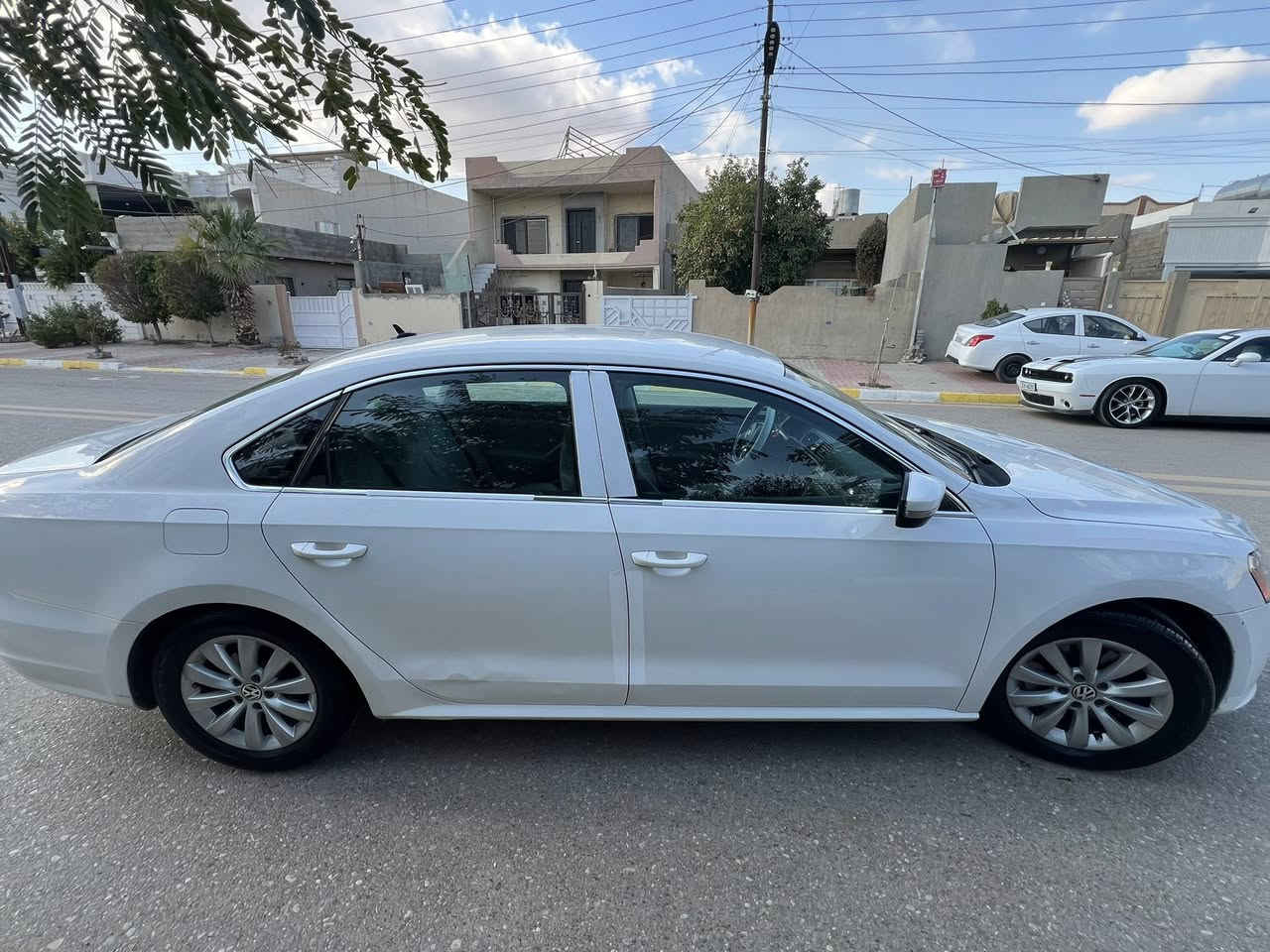 بسم الله الرحمن الرحيم
⚜️باسات ⚜️
موديل :2015
حجم محرك V5 2.5🚀
(ماشاء الله سيارة جديدة وحلوة بمعنا ال كلمة)
ماشية:177 km الف 

⬇️مواصفات⬇️   
✴️خمسه مواصفات 
✴️كشنات هيتر
✴️شحن وايرلس 
✴️سقف شامو  
✴️ستيرن يدوي   
✴️وضعيات قيادة سبورت نورمال دبل كير    
✴️تبريد 2قطع 
✴️شاشة كبيرة 
✴️نظام ملاحة خرائط
✴️مانع انزلاق  
✴️لايت زينون  اصفر 

ضرر قطعتين بدون دواخل
ايرباكات كلهة سليمة شرط ✅
كير وا محرك بشرط 

سعر :150ورقة بيها مجال للطيبين اذا تشوفة غالية أنشأ الله تصعد اغاتة لاتكسر بسعر رحم والدينك

مكان سيارة : كركوك 🌀

الاستفسار 📞☎️ . ***********
