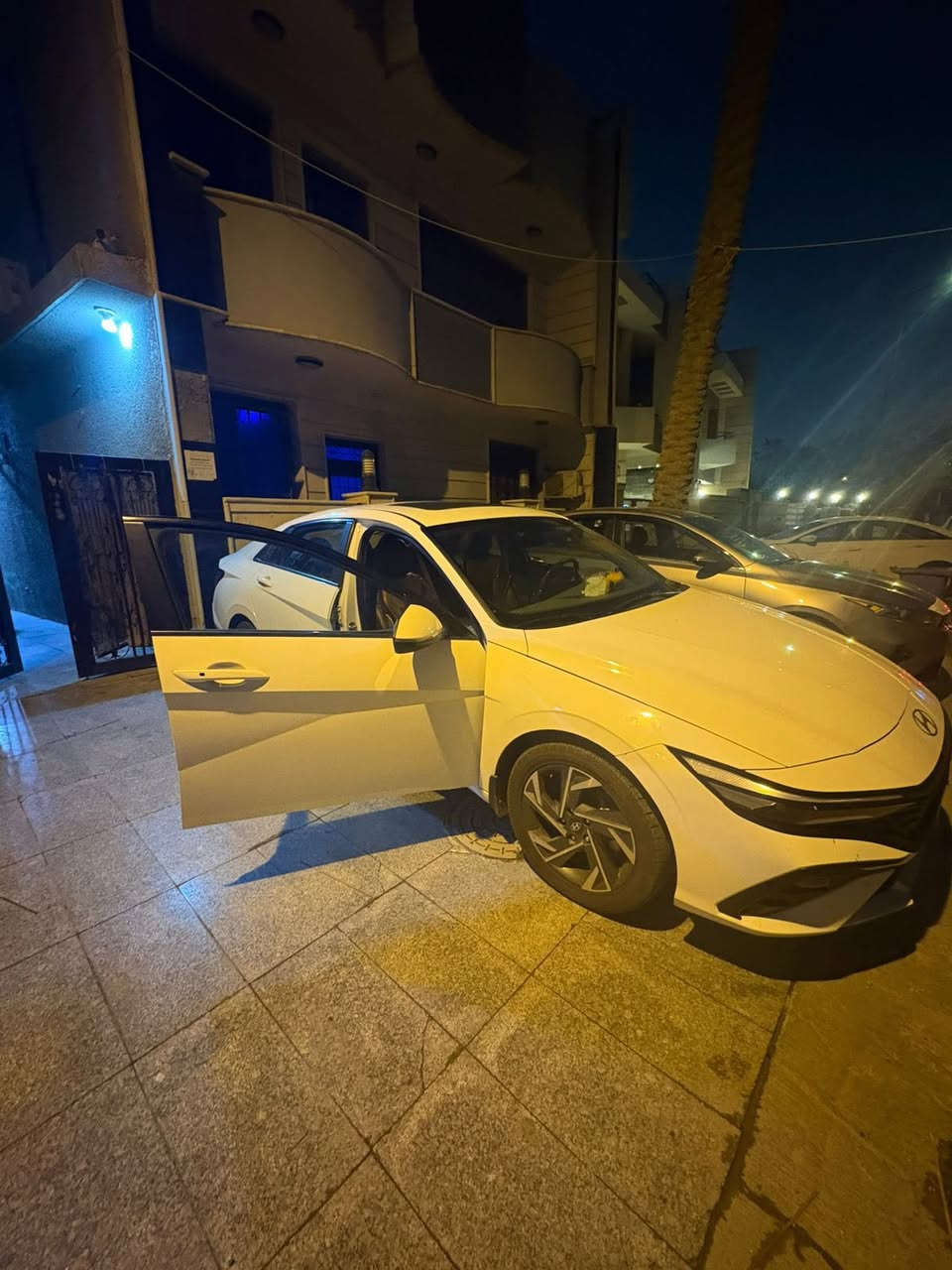 النترا خليجي 2024
فول مواصفات اعلى شي 
مكينه 2000 دوش 
قطعتين تبريد 
بصمه فتحه 
بيها طخه رجعت عليها سياره ونصبغت 
الباب وسونار موضح بلصور 
السياره باسمي مكاني بغداد الحارثيه 
السعر 176 
للاتصال ***********
