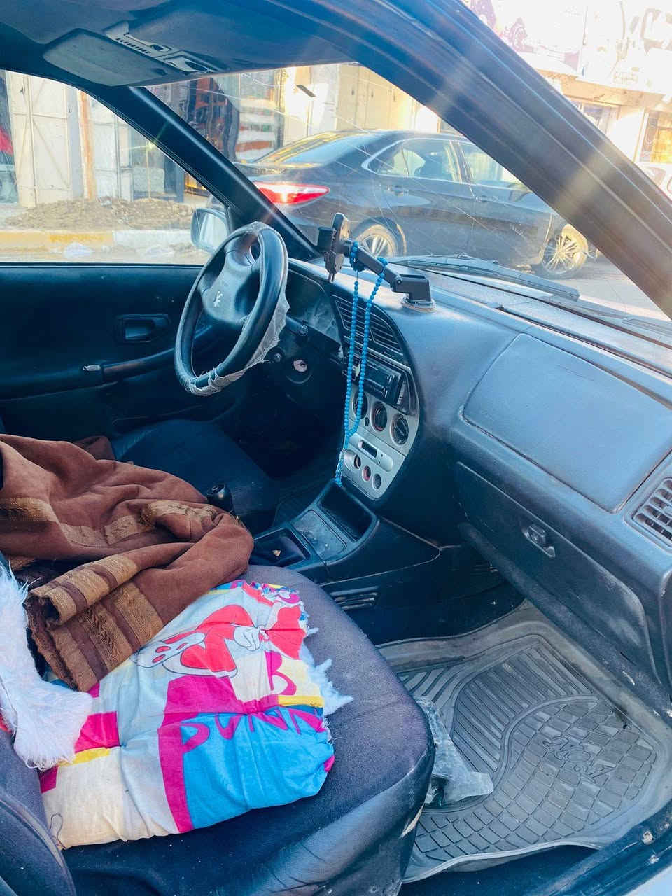 🚗✨ للبيع — بيجو 306 موديل 2002 ✨🚗
السلام عليكم ورحمة الله…  🌿

🔥 بيجو 306 مطلوبه يعني مو حره
للك مني وكاله بس 
•كير جديد 
• مكينة جديد 
تبريد تدفئه شغالات 

• صدر جديد + تخم تاير كامل 

• الصبغ فقط جاملغ الأمامي بدون دواخل
السعر ٣٠ وبيها مجال بلاش 
***********
