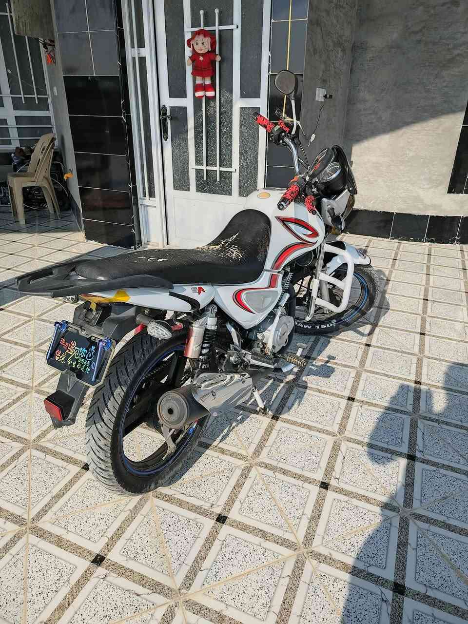 السلام عليكم دراجه للبيع موديل 2023 أوراق كامله الدراجه برقي مامفتوح بيها كله بلادي على وضع الشركه
السعر 1350 موجود خاص واذا تريد خابر ***********
