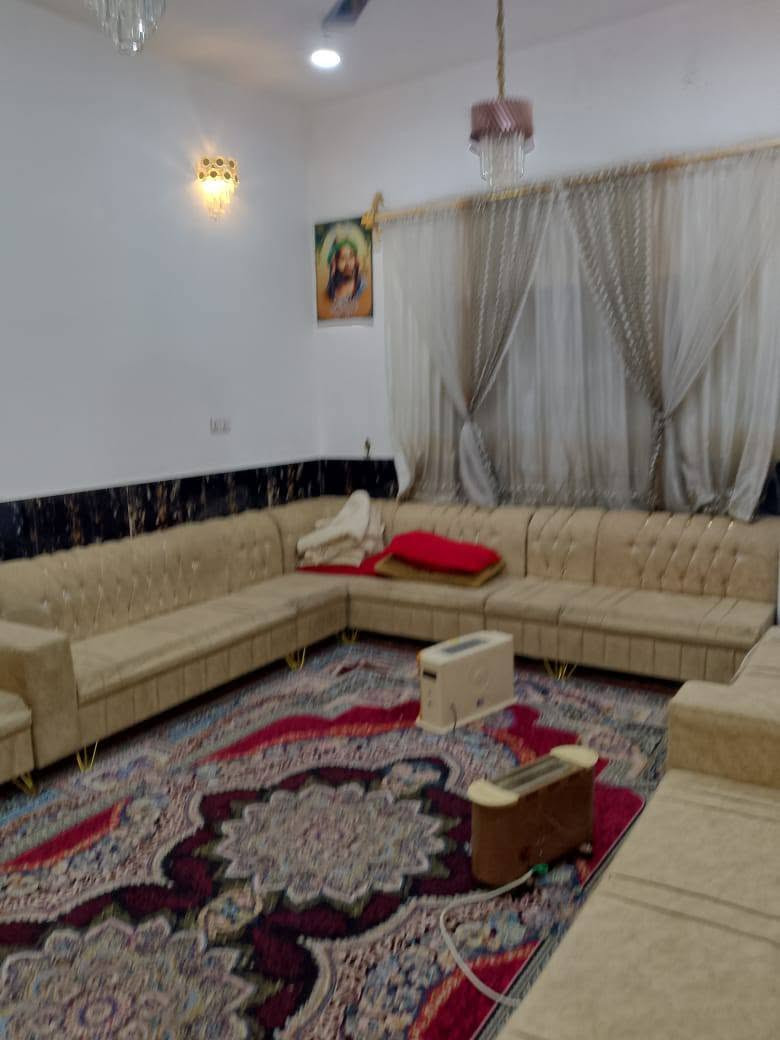 بيت زراعي الزبير شارع المكصب موقع جيد قريب على الشارع العام سنتر الروان  المساحه. 520م بناء حديث خريطه هندسيه. البناء درجه بكل مواده لانشائيه السعر  85مع المجال مكتب عقارات الياسري شارع المكصب ***********
