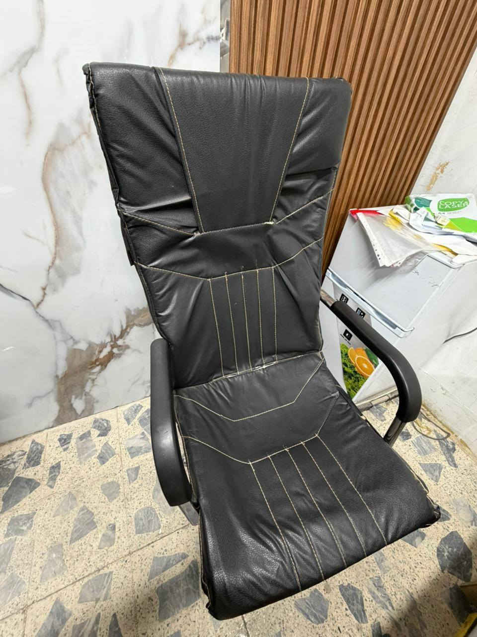 للبيع 
كرسي مكتبي مُتحرك🔴السعر ٣٥ ألف
قنفه حجم متر ونص🔴السعر ٥٥ ألف


**إذا كنت صاحب هذا الإعلان وتريد حذفه لأي سبب، رجاءا أرسل رسالة إلى الدعم الفني**