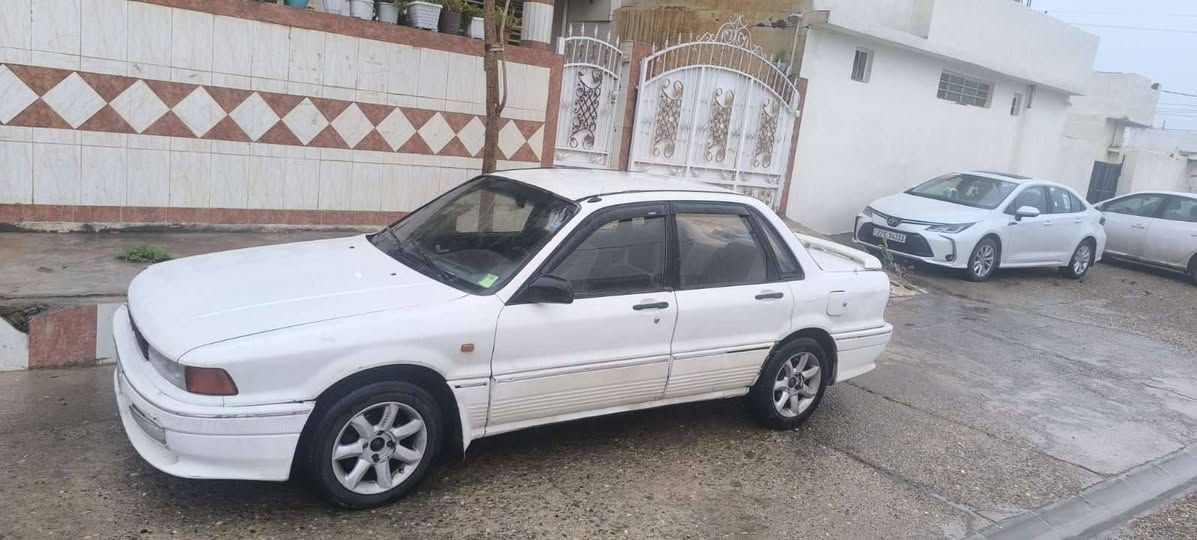 گلاند مۆدیل 1990 گێروماکینە بەشەرت تەبرید ساردوگەرم هیجی نیە پێشوپشت کەبس رەقەمو سەنەوی تازەیە کۆبۆن بەنزینی هەیە تێبینی نامە مانێرە تالفون کە *********** كركوك, العراق
