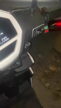 سكنس شحن للبيع بعده جديده السعر 700 وبيه مجال للشرايه 07777591599