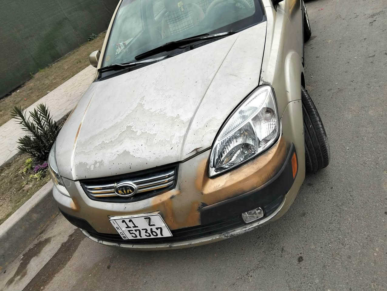 سلام عليكم كيه ريو موديل 2008 وراد امريكي بيه جاملغ الامامي بدون دواخل سياره ماشيه 74 حقيقي كير مكينه مكفول مكينه 1600 تخم تاير تبريد ثلج تتفه شغاله صدر امامي خلفي جديد متصرف عليه الف رقم بغداد رقم انكليزي معروضه 73 بيه مجال مكان بغداد شارع فلسطين 
مكلف بل نشر 
‭0771 286 5231‬ بغداد, العراق
