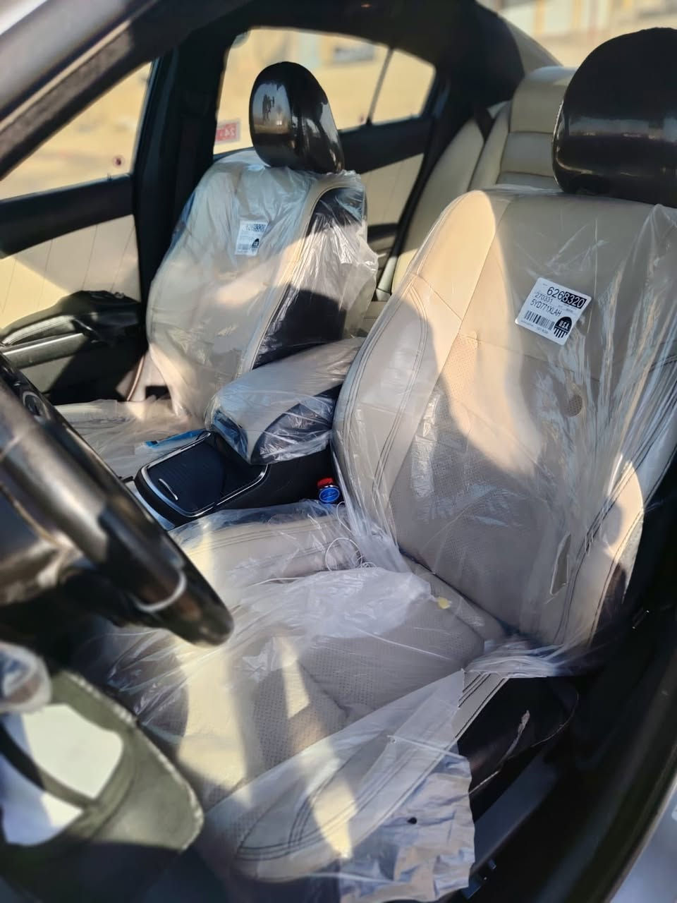 مكلف بنشر  
السلام عليكم جارجر جارجر م 2015   رقم سليمانيه بيه جاملقين امامي +بنيد ولجاملق لخلفي بيه تعمير 
لسياره جاهزه حداديه تخم تاير مشط جديد 
.رقم صاحب لسياره سعر 160
0781 406 0186‬
