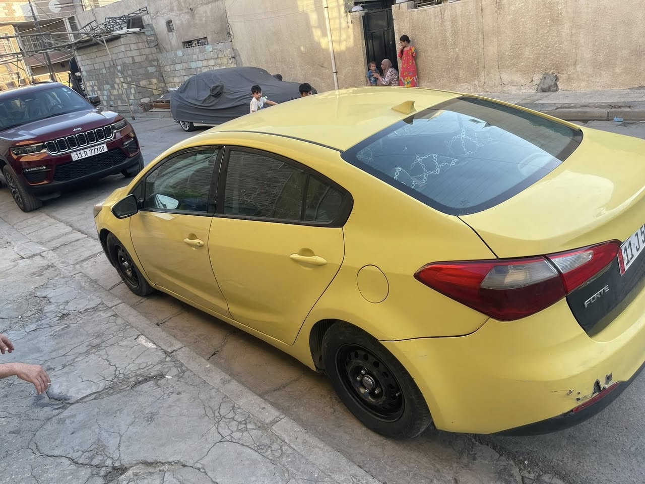 السلام عليكم فورتي ٢٠١٥ للبيع السياره جاهزه مابيه اي نقص سعرهه ٨٨ وبيه مجال حك الجيه مكاني شارع فلسطين 
رقم الهاتف ***********
