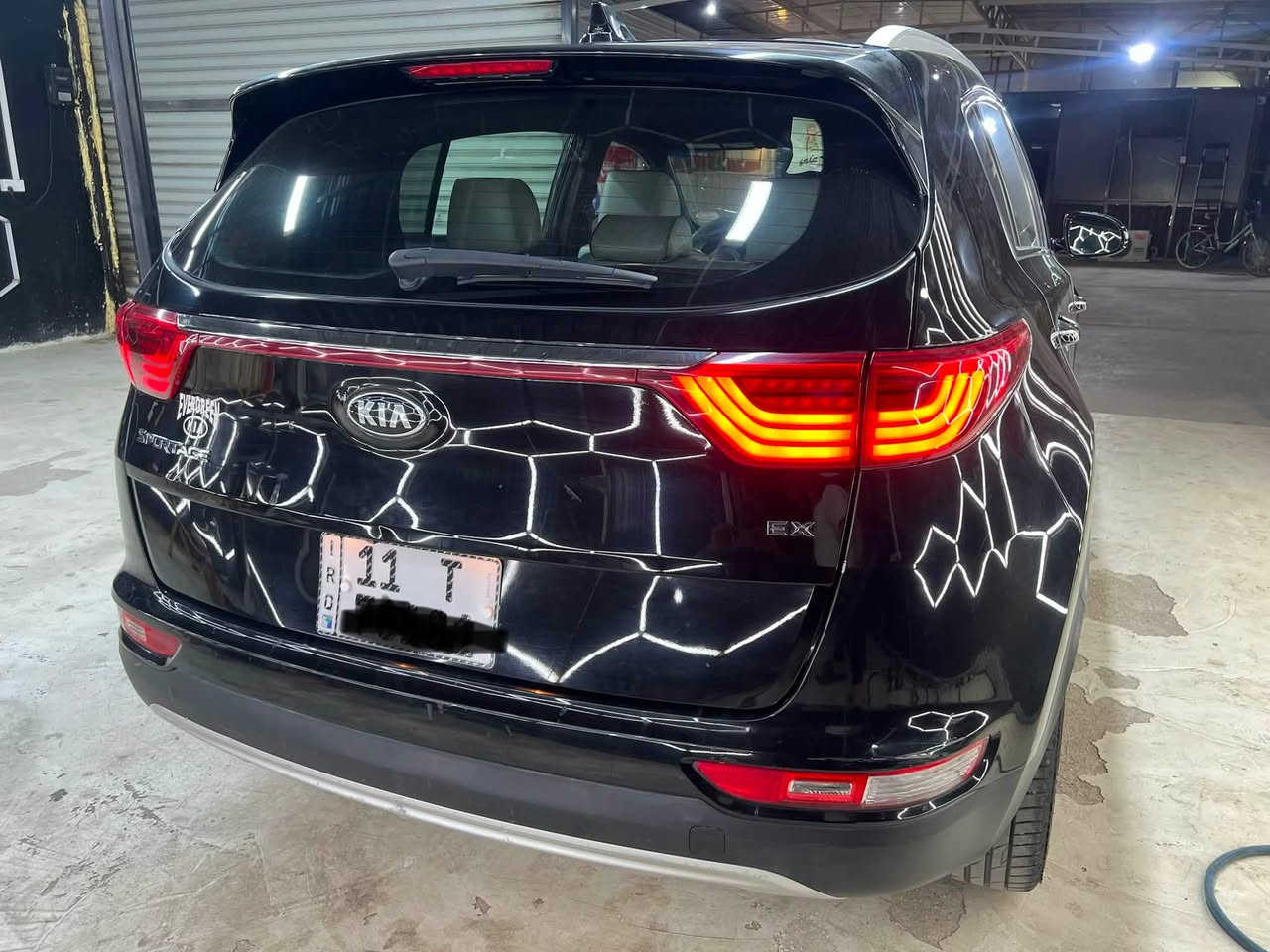 السلام عليكم 🚦🚘🚘🚦
للبيع سبورتج موديل 2018 محرك 2400 وارد امريكي فئة EX

فووول بدون فتحه فقط مري شفط واشاير بالمري ترحيب بصمات ابواب وتشغيل كشن كهرباء وكشنات هيترات واستيرن كهرباء وشفتات ستيرن كامره وحساس رادار جانبي وتحديد مسار وهوايه مواصفات حادثهه بنيد وطرف الجاملغ الامامي الايسر محرك وكير وشاصي ولغد كله كفاله بدون اي داخل بشرط الفحص  حداديه جديد وتخم تاير اي مسج بالدشبول ماكو السعر 143 وبيهه مجال الاتصال بالرقم ***********
