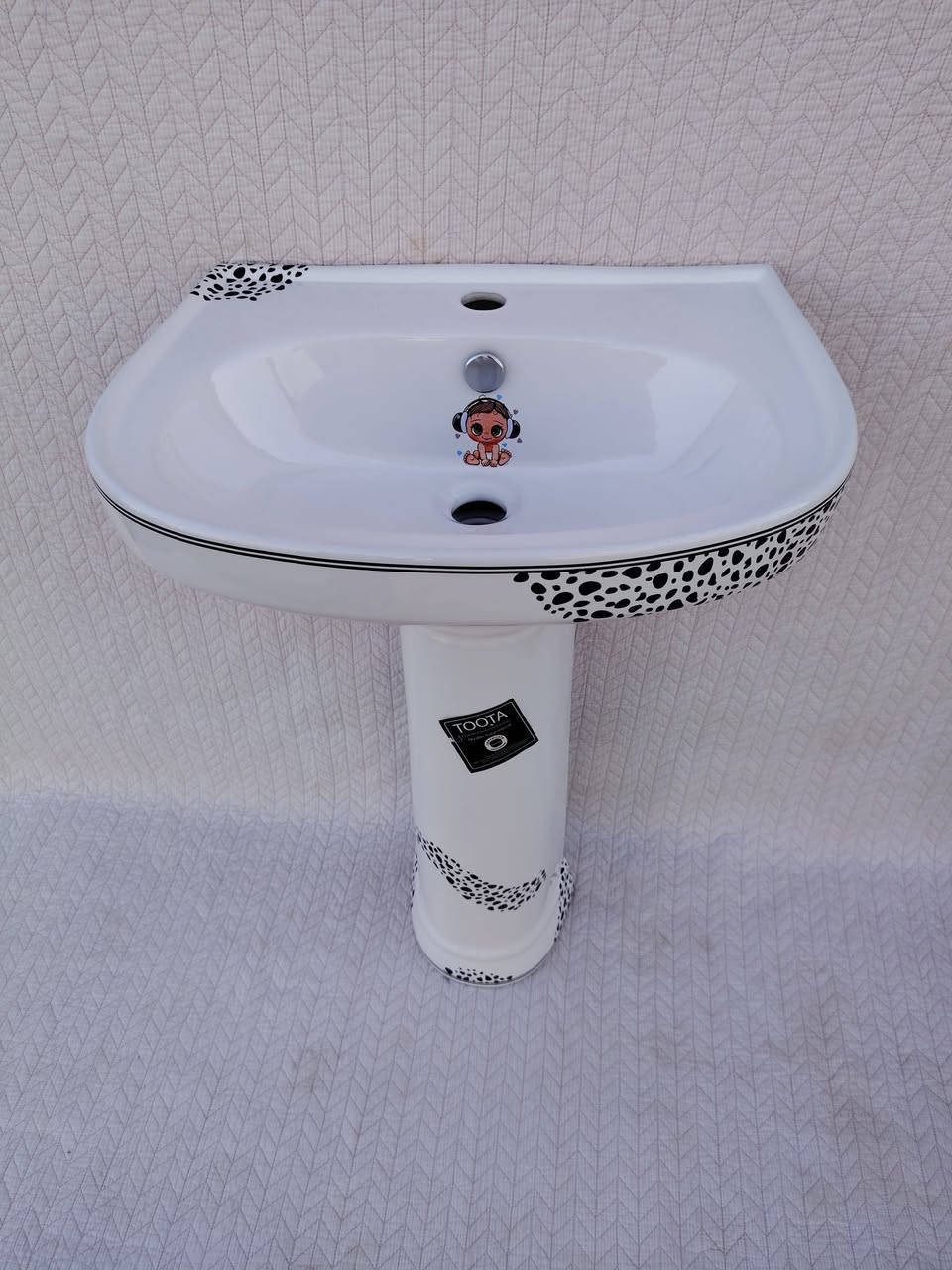 تعلن شركة دلين سرام للصحيات عن وصول
مغسله استاند قياس 55 سم من ماركة توتا
نقوش ضد الخدش طلاء ثابت جوده عاليه
وزن ثقيل ( جمله فقط ) عنوان المخزن
واسط_ قضاء الحي قرب حي الصناعي
واتساب :📞 ***********
