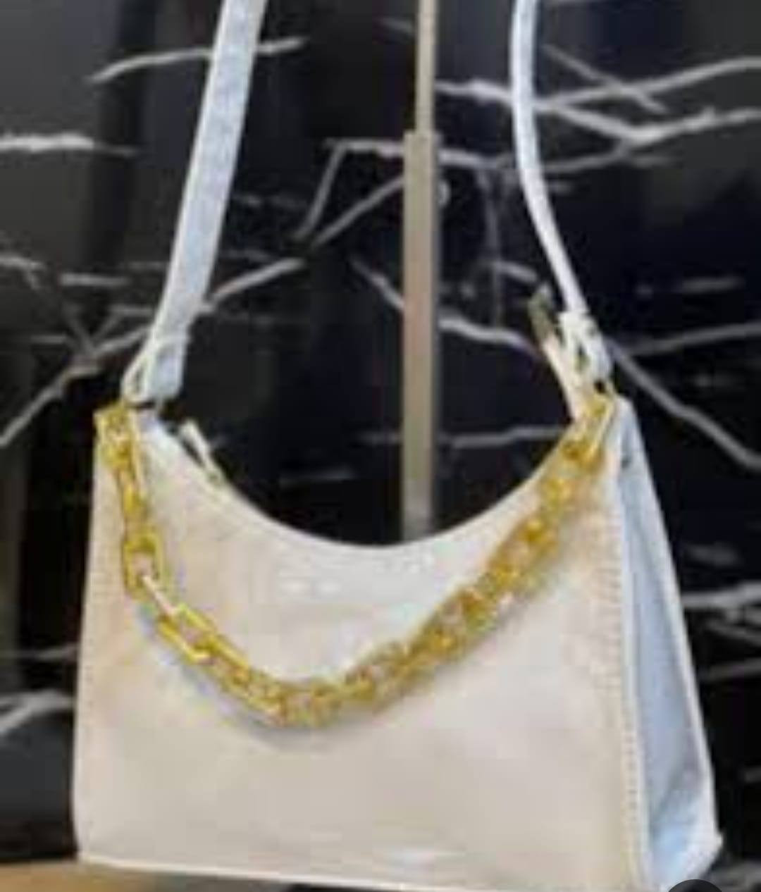 سعر الجنطه 6 الاف توصيل،5جميع المحافظات واذا حجزتو من 5 قطع فما فوق توصيل مجاني


**إذا كنت صاحب هذا الإعلان وتريد حذفه لأي سبب، رجاءا أرسل رسالة إلى الدعم الفني**