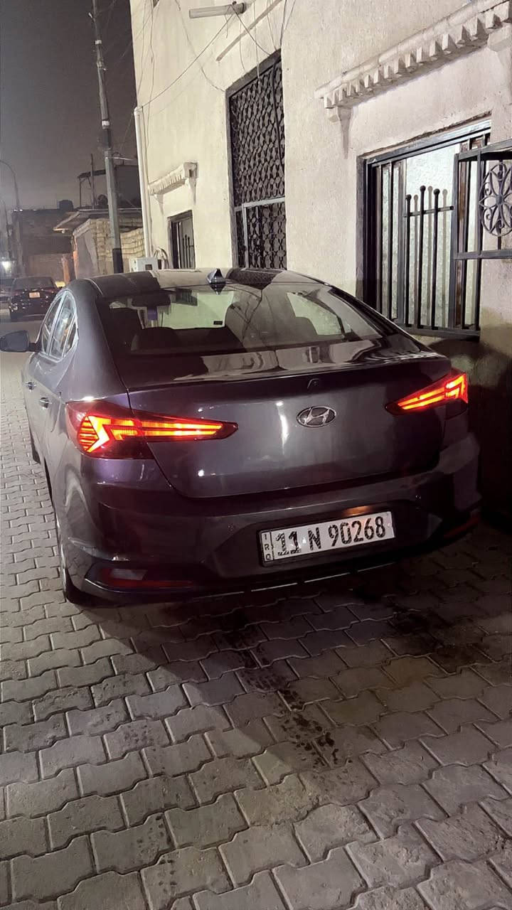 سلام عليكم النترا 2020فول 1/1بصمه فتحه سياقه ذاتيه كشنات تتفه وتبريد رادار مكينه 2000دوش كير اي تي المرغوب حادثه قبغ جنطه وجاملغ خلفي بدون دواخل كلش غفيفه سياره جديده مال بيت وبسمي ورقم جديد وسنويه جديده العنوان الاعظميه السعر140رقم 
*********** بغداد, العراق
