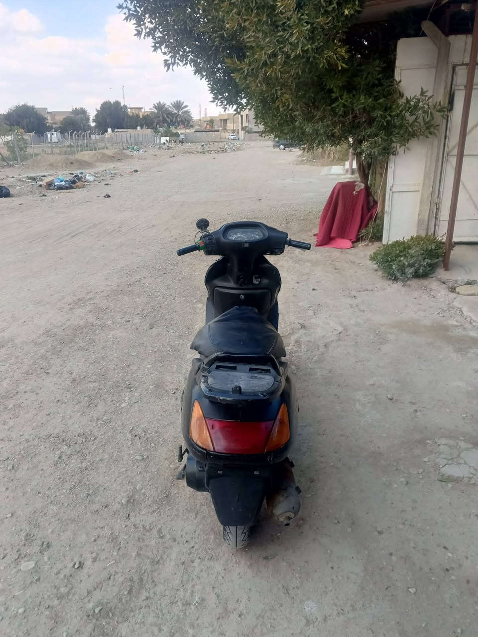 السلام عليكم دراجه سبيسي ياباني للبيع نضيفه كفرات اصليه نضافه٨٠٪دراجه مفتوحه رايمر مكينه ناعمه كلش السعر ٦٠٠وبيه مجال قليل ‏‪***********‬‏
