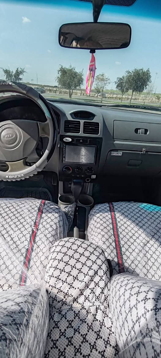 سلام عليكم
كيا ريو موديل 2004
كير اوتوماتيك شرط
تبريد شغال ثلج 
4 جام كهربائي 
محرك 16 اصرف لابخار
صدرامامي والخلفي شرط فحص
اربعه طايرات جديد
كهربائيات كلها شغال
سيارا مكلوب صفحه بجم كبس
ورا هم كبس
رقم اربيل سنويه باقي

شرط تحويل غرامة وكص

إذا شراي خابر ماجاوب تعليق
عنوان كركوك
***********
***********
