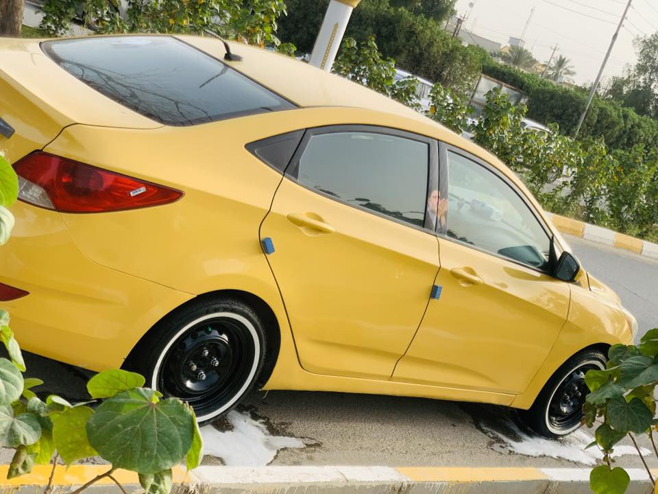 سلام عليّكم هونداي اكسنت موديل 16وارد امريكي سياره جاهزه مكينه كير تبريد حداديه طخم تاير كبل الشارع وبالعافيه على ياخذها رقم بغداد انكليزي بسمي مداور مكان سياره ناصريه مركز والسعر 90وبيه مجال حك الجيه رقم الهاتف ***********
