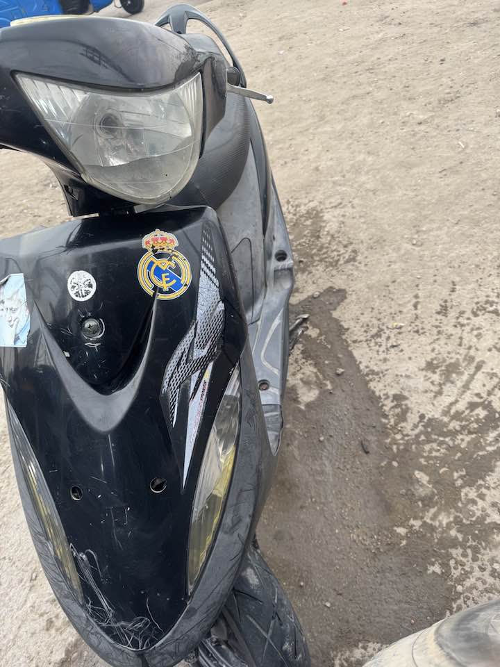 سلام عليكم البيع ماكس عدلة  دراجة مكفولة من كلشي  كلهة ختم واد كهربائيات كلهة شغالة  مكان بغداد كمالية السعر 600أو بيهة مجال.   الستفسار ***********
