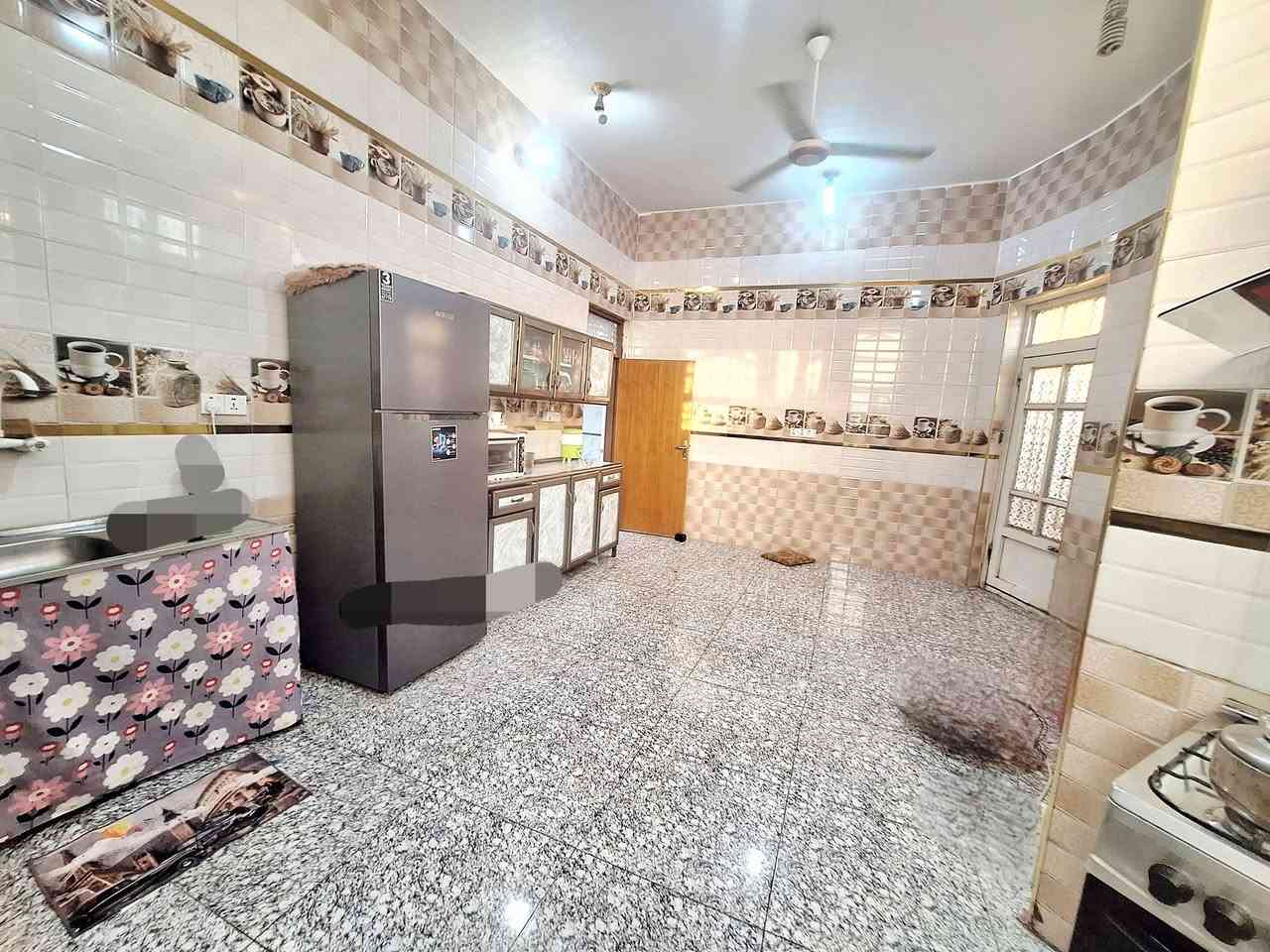 بيت ٣٢٥متر حديث درجه اولى كونكريت طابوق خنيطله الجديده بالزراعي ثالث بيت عن الحولي الفاصل الجديد البيت بالبدايه كلش قريب لتبليط
يحتوي غرفتين صالتين استقبال كبير 
مطبخ صحيات حديقه كراج ترك خلفي 
بس الساحه الاماميه نقصها كاشي
البيت كامل وخريطه حديثه مرتبه الوجهيه ١٥ متر
السعر ١٢٥
***********
بيت ٣٢٥متر حديث درجه اولى كونكريت طابوق خنيطله الجديده بالزراعي ثالث بيت عن الحولي الفاصل الجديد البيت بالبدايه كلش قريب لتبليط
