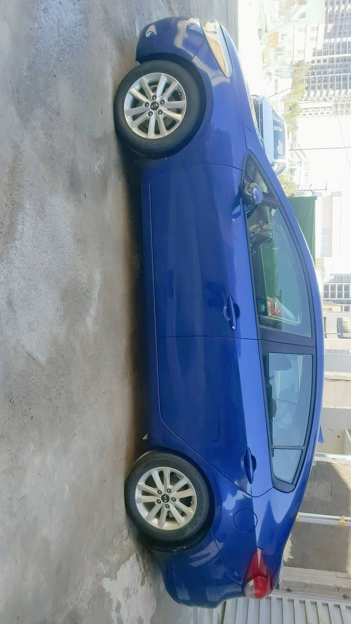 سلام عليكم فورتي أمريكي موديل ٢٠١٧ مواصفات معروفه السيارة بسمي اربيل تحويل بنفس اليوم صور الحادث مرفقه والسنوية إلى حد ٢٠٢٨ الاستفسار عن السيارة على هذه الرقم *********** مكان السيارة غزالية شارع ٦٠ والسعر 118 وبي مجال
