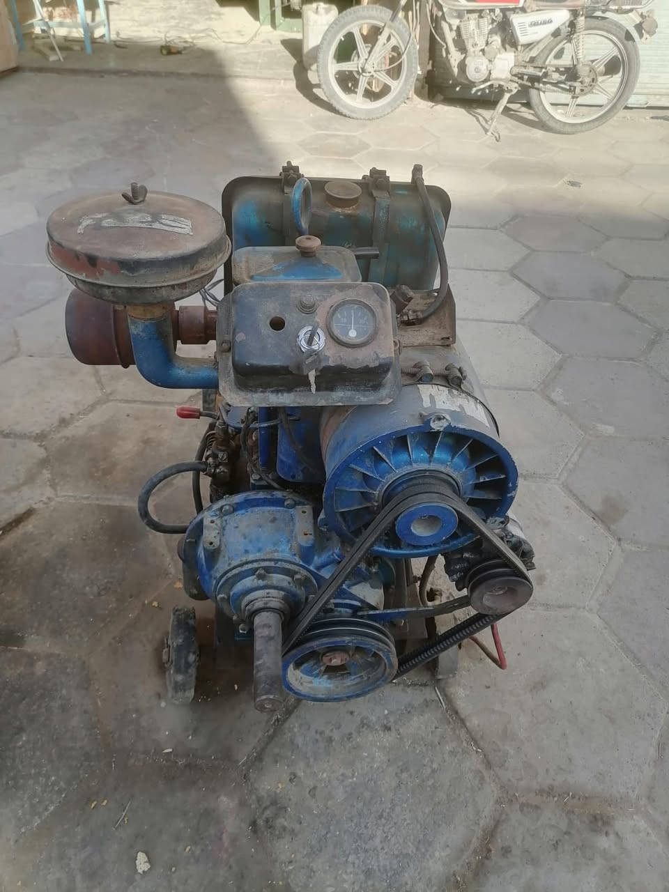 السلام عليكم مولد توبلاند أبوجف لبيع 
***********
