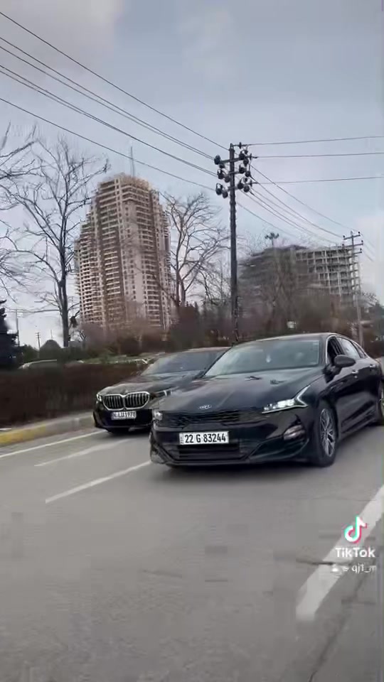 K5 وارد كوري غاز اصل
موديل 2021 كفاله عامه 
السعر 185
فول مواصفات 
بصمه 
تحديد مسار 
تثبيت سرعه 
كشن كهربائي 
تدفئه استيرن
تدفئه تبريد بالكشنات 
رادار امامي 
رادار خلفي 
مري شفط 
5 انضمه قياده 
تبريد خلفي 
حساس مري 
صندوق ذكي 
رقم اربيل شرط المداور 
استفسار *********** 
***********
