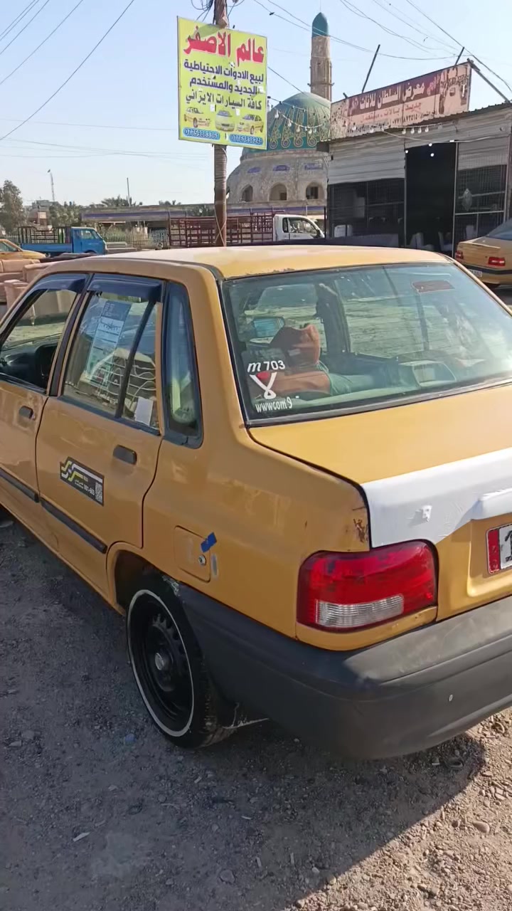 السلام عليكم سايبه موديل ١٠ جير مكينه مقفولات مقفوله من ضربه صبغ فقط مكانات سياره جاهزه على اخر حبايه 22 وبيها مجال بسيط عنوان بغداد الزعفرانيه قرب جامعه صدرين***********
