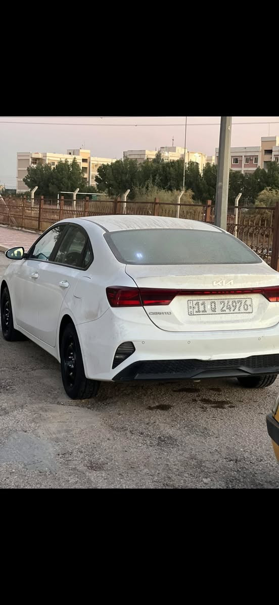 سلام عليكم للبيع فقط كيا سيراتو 2024 خليجيه سياره كفاله عامه ماشيه 64 تخم تاير جديد ويل مصبوغ اسود حراري دوشمه ارضيه وكشنات باسمي السياره مكاني بابل حله سعره 178 وبيه مجال*********** بي واتساب
