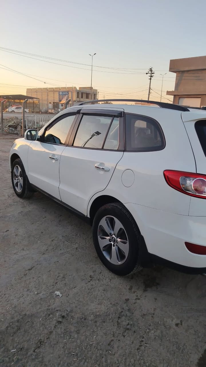 سنتافي ٢٠١٢ رقم بغداد  سته اسلندر سبعه راكب السعر ١٥٥ بيه مجال الاتصال ***********
