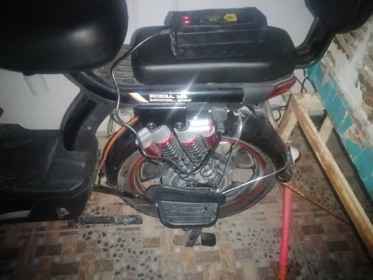 سلام علیكم
للبیع دراجة شحن نوعیة korea mr 2025 كهربایات كله شغالە بطاریة مابی عیب بس یرید تغیر ملف مال طایر  لان انی ضرب طسة كلش قوی هسه یروح ویقطع یروح یقطع حجم ملف 2500W انی گبل ثلاث اشهر اشتریته بایسكل 520 الف سعر 350 الف وبیها مجال رقم *********** او تعال خاص مکانی کرکوک دروازە
