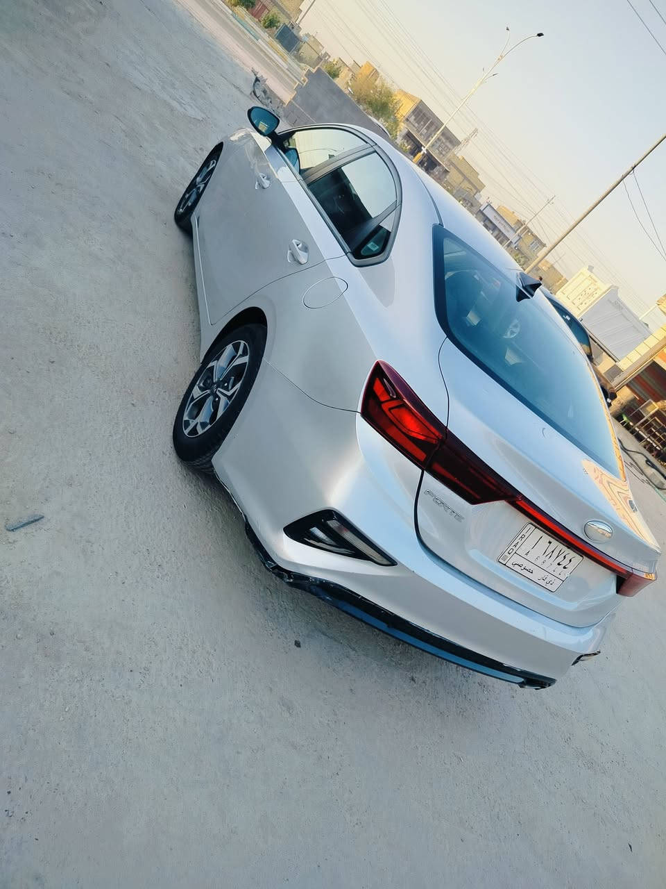 السلام عليكم ورحمه الله وبركاته 
كيا فورتي موديل 2019 
رقم ذي قار تحويل مباشر
مكينه 2000 دوش المرغوب
حداديه 100/100
تبريد ثلج🥶
جاهزه كل نقص مابيه
العنوان ذي قار/ الشطره 
خاص مااجاوب 
للاتصال على الرقم ***********
