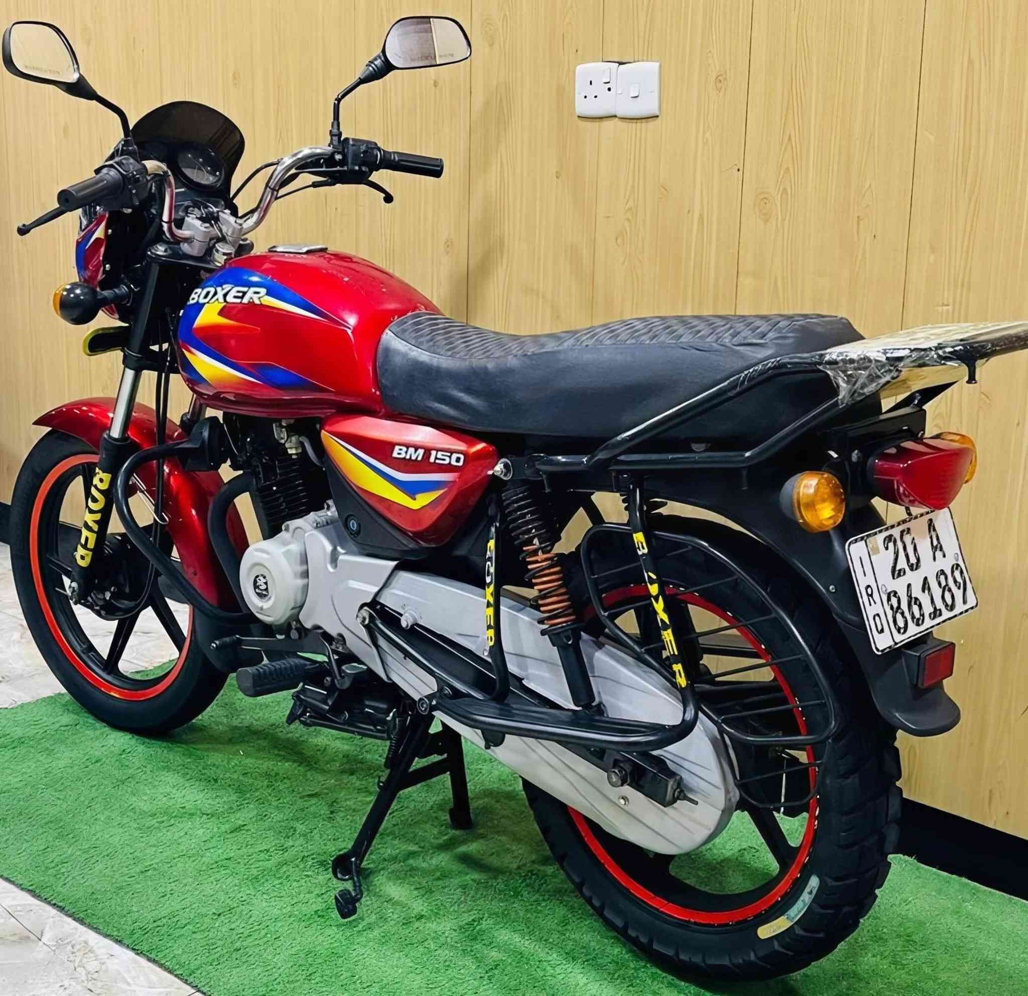 يا الله السلام عليكم ورحمة الله وبركاته
بوكسر 2021
2-المكينه مكفوله وحلوه وبلاديه
3-مرقمه رقم ديالى انكليزي تحويل ثاني يوم
4-كهربائيات شغاله بدون أي نقص
5بيع نقد وقسط على ماستر كارد الرافدين 
6-عنواني ديالي بعقوبه بهرز معرض الأصدقاء
7-غير متواجد خاص
8-اتصال او وتساب ***********
