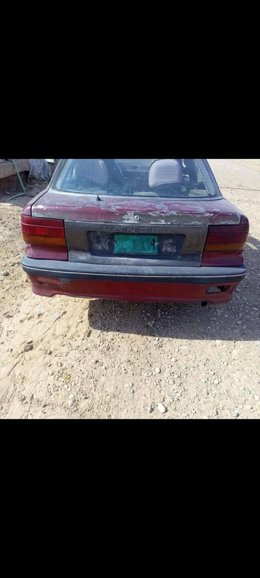 لانسر
محرك أو كير زينات 
وكاله أو تحويل سنويه خضره 
السعر 18او بي مجال
***********
