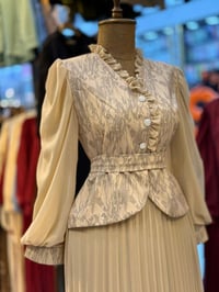 فستان العيد • شيفون مبطن • مقاسات ٣٨-٤٨