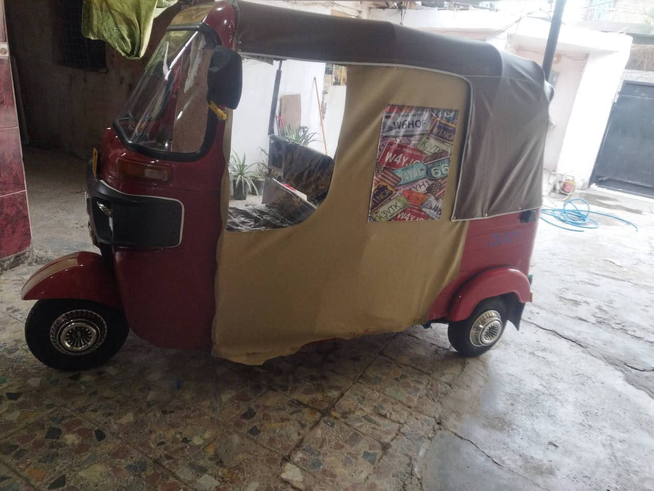 السلام عليكم شباب تكتك موديل، 18اوراق المصطفه التكتك حلوه وجهازه بيهة بس الدوسه مامعمره البقيه معمريهن مال جناي مكينه واحد وعشرين لك جهازه من كلشي متروكه صار شهر مال بيت شراي اتصل مكلف بنشر رقم***********مكاني خلف سيطره شعب
