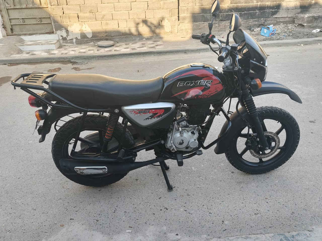 بوكسر مديل 2023رقم وسنويه دراجه خير من الله لا تنقيص ولا تبخي نضافه 90 بل 100 جيب فيتر وفحص لدراجه خير من الله للبيع السعر مليونين 2450وبيه مجال مكاني شعب ***********
