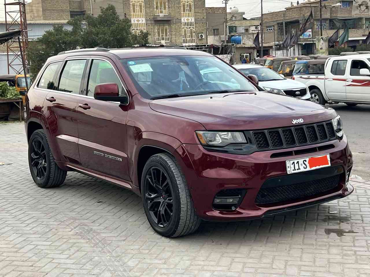 جيب شيروكي 
مديل 2020. ارباك السياره كله سليم
لون ماروني 
عليها ويل SRT رياضي
بصمة +بصمة ابواب 
رادار  خلفي  جانبي 
شاشة 
كامرة دوارة 
حساسات 
ايكو 
سبورت حلبات 
كرسي كهربائي
نضام A إطفاء ذاتي 
وبعد بيها مواصفات
السيارة بسمي ههزة جديدة رقم جديد 
صور امريكى موجود وي الصور 
مكاني بغداد  بلديات 
سعرها 195 ورقة وبيها مجال قليل نازل بسعرها اريد ابيع الموشراي رجاء لا يتصل
*********** اتصال او واتساب
