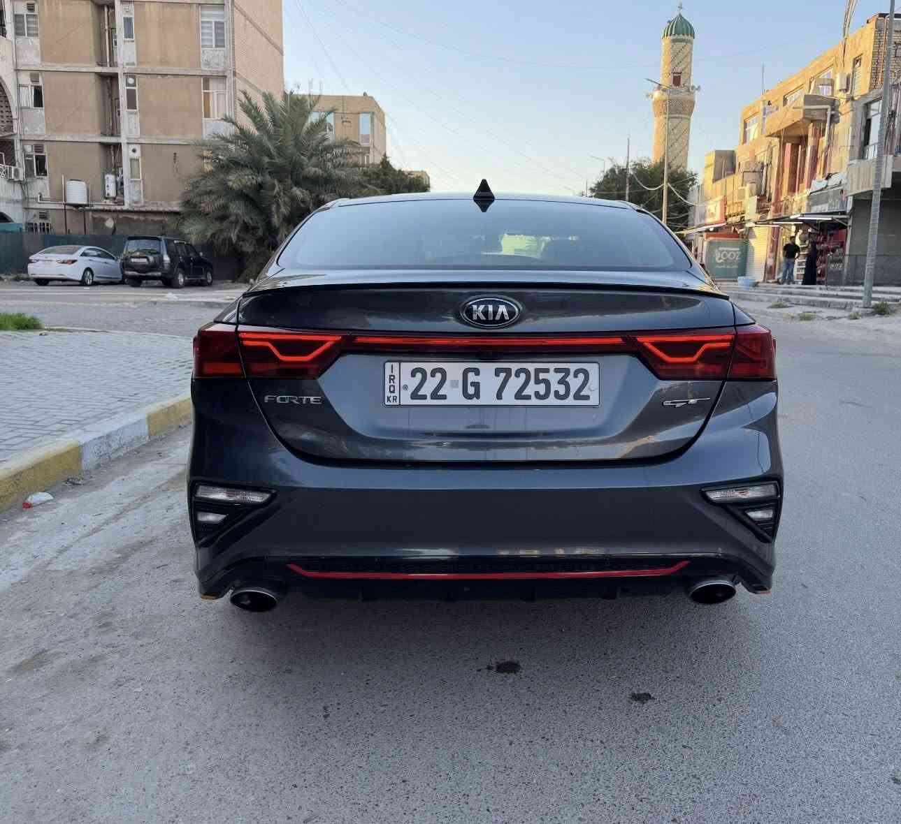 السلام عليكم
للبيع فقط 
فورتي GT
موديل 2020
الون نفطي 
حادثها جاملغ وأقل من ربع البنيد صبغ 
العنوان زيونه 
السعر 127$
موبايل ***********
