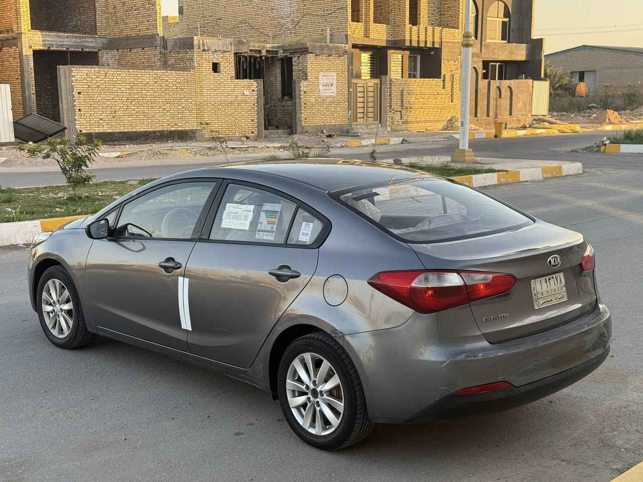 السلام عليكم
سيراتو 2015 وارد خليجي رقم بصره حره ب اسمي مداور ثاني يوم مكفولة من ضربه وصبغ وتبديل عدا بارد بلباب ومقدمه جاملغ سونار مرفق مع الصور نص فول مكينة1600دكشن عالي مامفتوح مكينه وكير وحداديه وتخم تاير جاهزه ماعوزه نقص 
السعر/110 وبيه مجال ترهم مراوس
الناصرية قرب جسر نبي الله ابراهيم
***********
