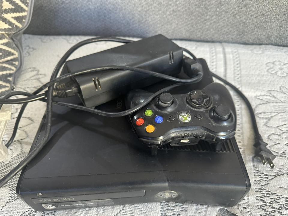 السلام عليكم اكس بوكس 360 السعر 100 تواصل خاص


**إذا كنت صاحب هذا الإعلان وتريد حذفه لأي سبب، رجاءا أرسل رسالة إلى الدعم الفني**