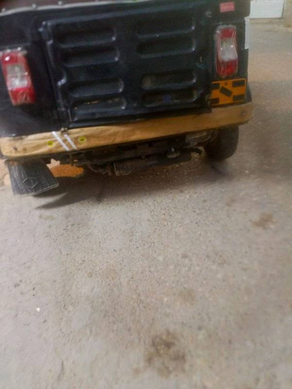 سلام عليكم تكتك 17 شهر11اوراق اصولي مكينه 21لاتبخير ولا تنقيص تايرات جدد باتري جديد. مناقصها اي شي شغل وطلع عنواني ميسان المجر السعر 3800 وبيها مجال التصال***********
