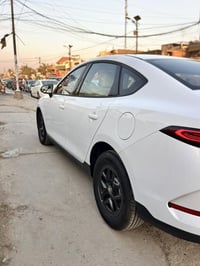 أبيض • ماشي ٥٠٠٠٠ • بغداد