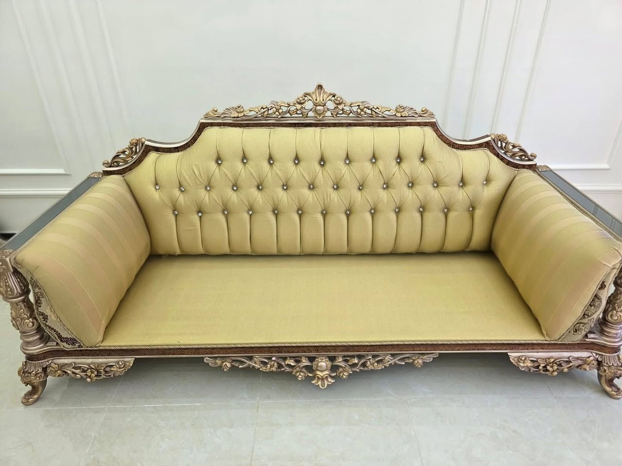 خلي اختيارك صح واختار خدمات خالد الزرگاني ( الموقع 📍عمارة السفينه مجاور اسواق السفينه ) رقم الهاتف ☎️*********** 🚕 التوصيل مجاني داخل العزيزيه 
🛑 غسل التخم 
🛑 غسل الزوالي 
🛑 غسل البطانيات والمفروشات 
🛑 غسل وكوي الملابس
