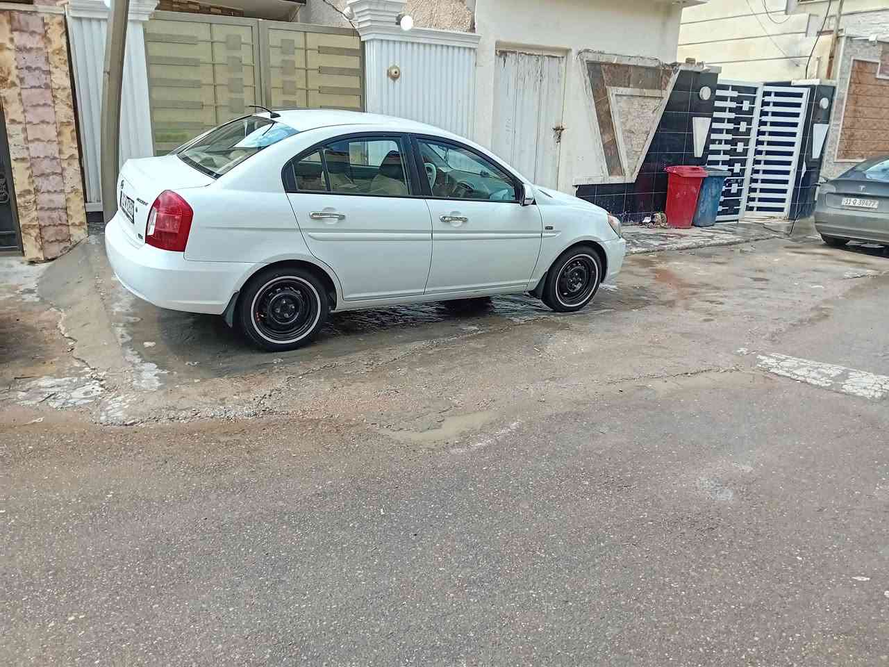 السلام عليكم اكسنت 2010 للبيع فقط بيه صبغ نص جاملغ خلفي فقط وباقي مكفول سياره جديده وجاهزه صدر أمامي وخلفي كله جديد تخم سياره بسمي سنويه ال 30 سعر 92 وبيه مجال العنوان بغداد الجديده رقم ***********
