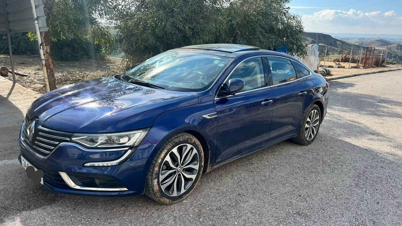 رينوتاليسمان 2018مكفوله كفاله عامه كيرومحرك مامفتوح 100 الف كيلومتر ماشيه رقم دهوك تحويل ب شرط لا صبخ وإلا تعديل سعر 120ورقه ومجال *********** اكر, نينوى
