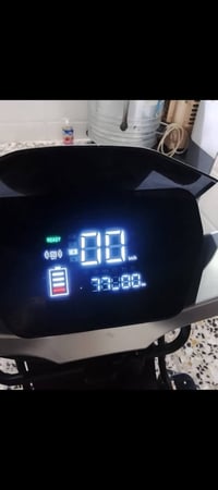 وبركاته  دراجه شحن للبيع جديده قبل شهرين مشتريهه كلش نضيفه تجي وتشوف ا...