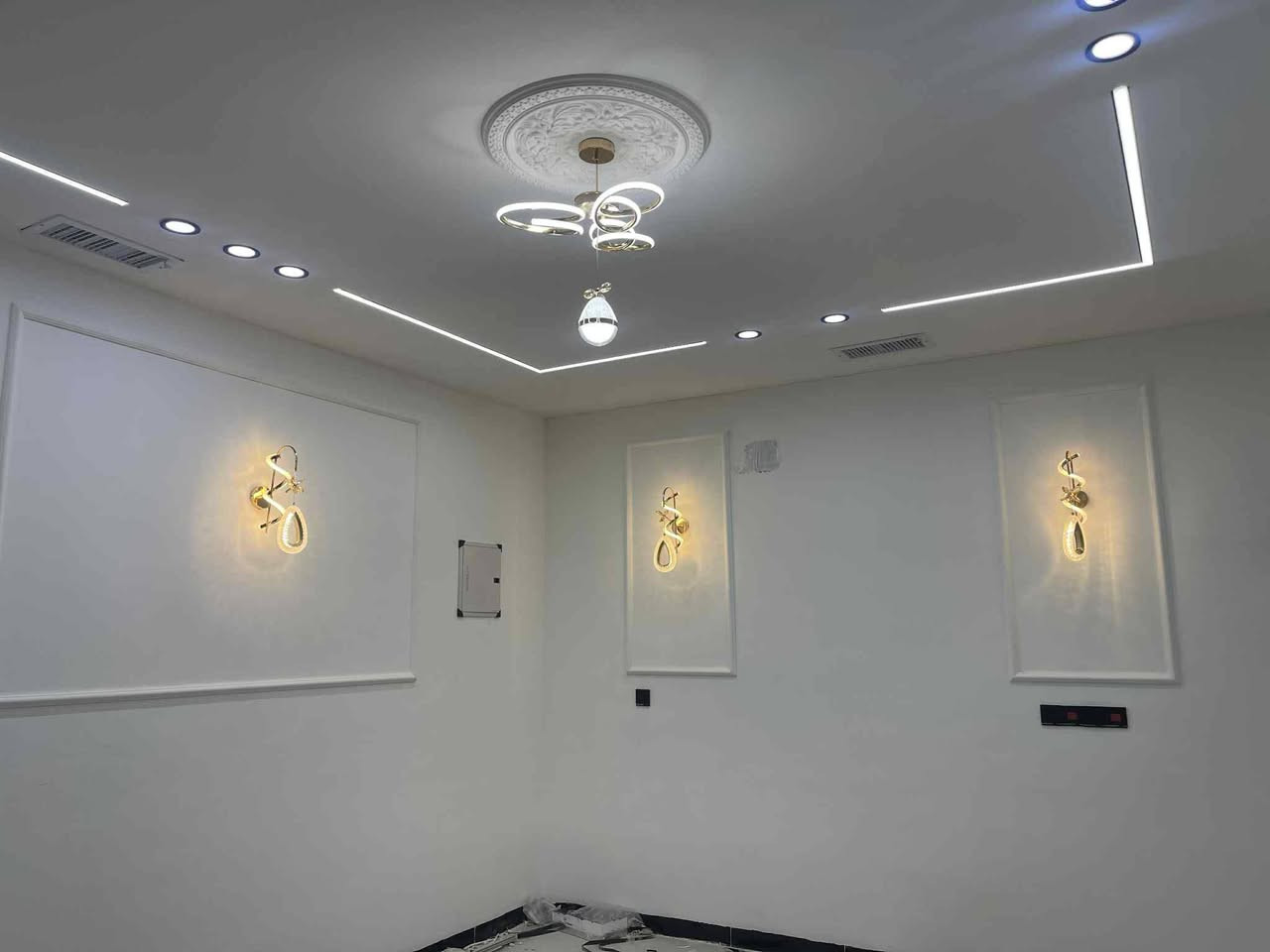 العمل داخل تكريت الديوم العلم 
مواد وعمل مواد تركي وحديد صفر 5

سعر المتر 25بدون صبغ  ويا الصبغ 27

***********
 
وذا تريد بس عمل هم نشتغل
