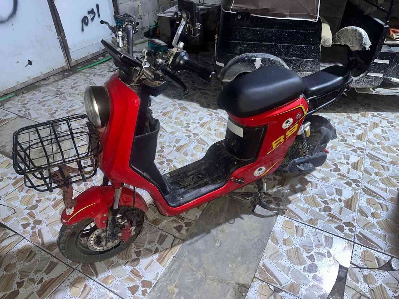 دراجه شحن R9 السعر 300المكان الجزيره اليوبه اتصال ***********
