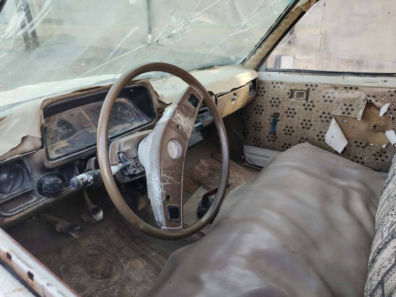 السلامالسلام عليكم
للبيع بكم 1981 رقم نينوى 
كهربائيات شغاله حداديه جديده
محرك وگير و بريك زينات
العنوان اسديره الفياض
السعر 17 وبيها مجال قليل 
رقم الهاتف ***********
