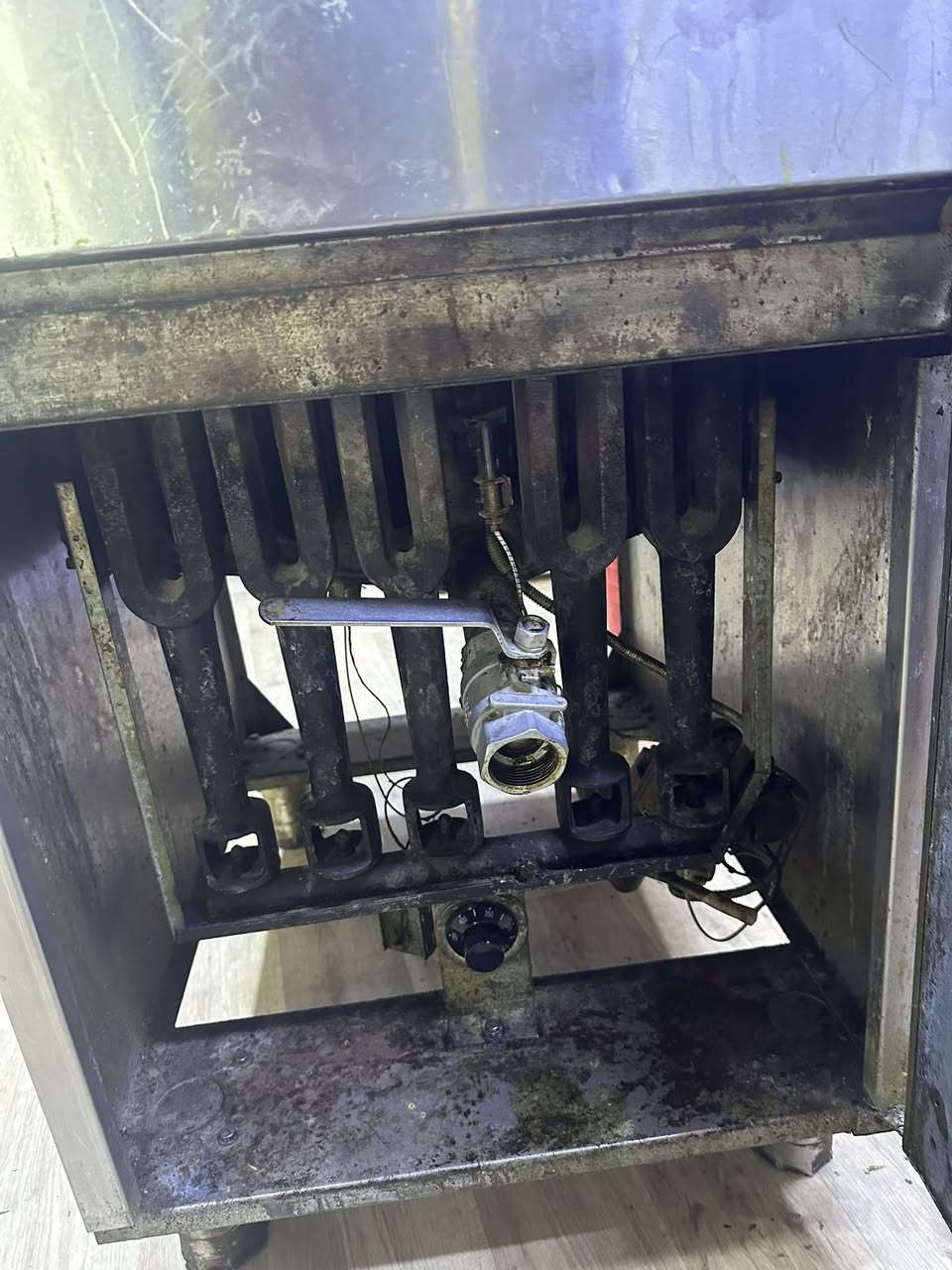 سلام عليكم
قلايه 5 مدافع للبيع مستعمله 
مكان بغداد 
***********
