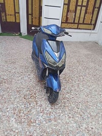 سكنس • شحن • ٦بطاريات