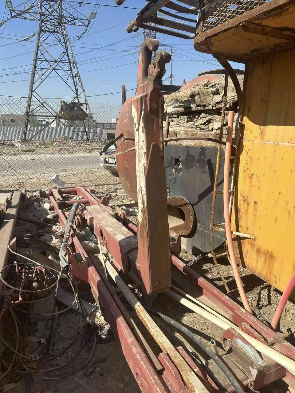 جهاز رفع حاويات عدد 2للبيع ***********
